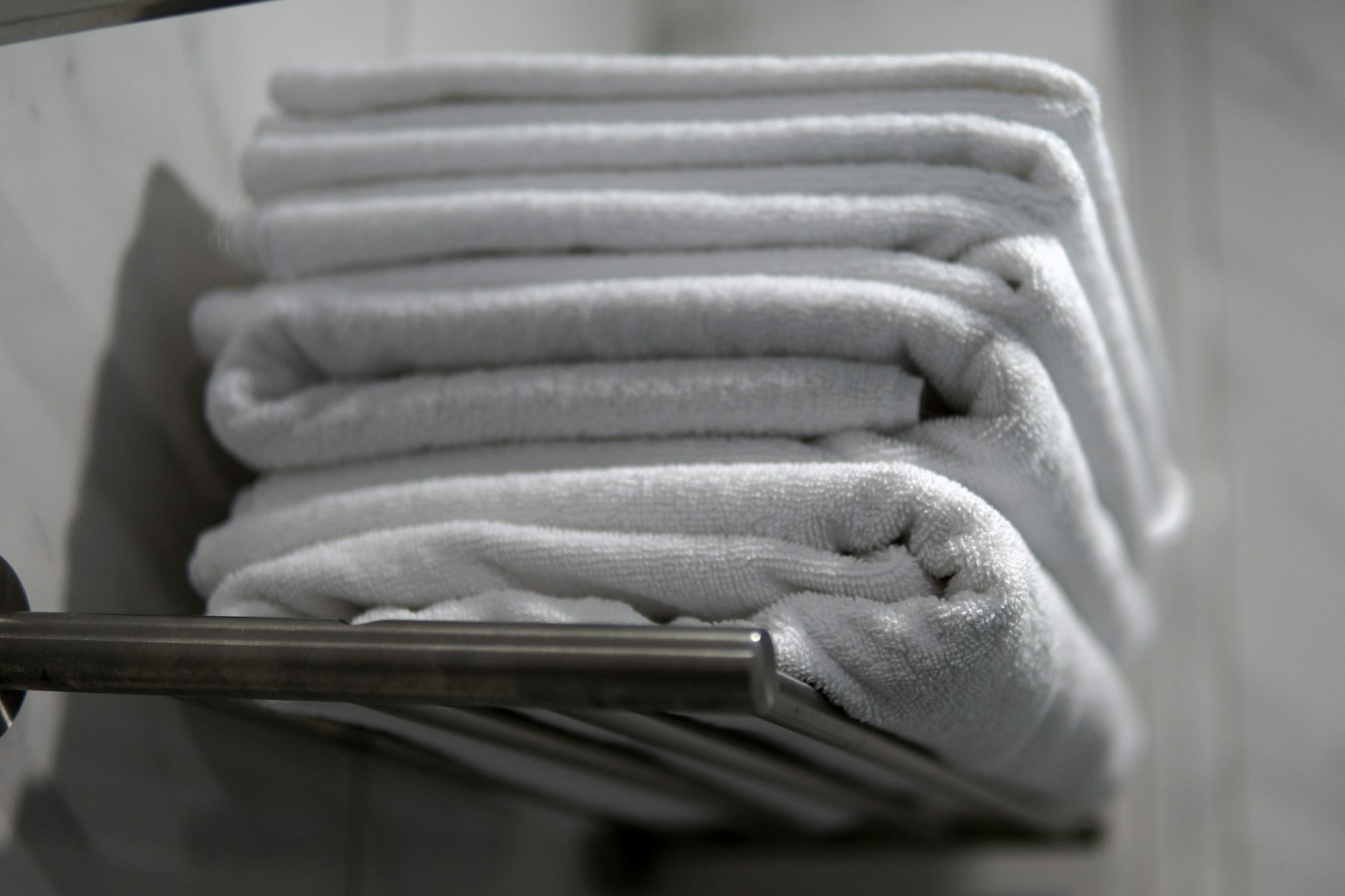 How to Get a Parent With Dementia to Shower or Bathe